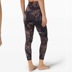 Size 4 LULULEMON Diamond Dye Leggings 25” Inseam